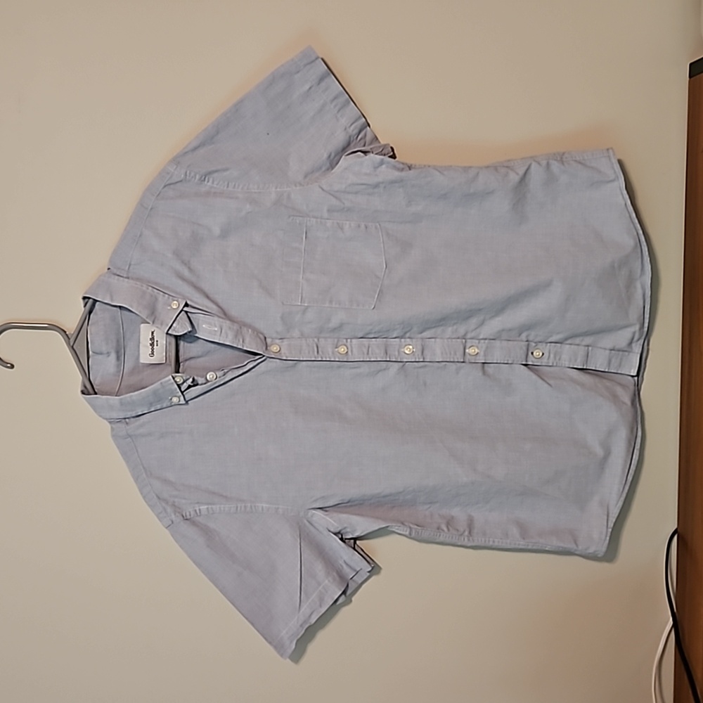 Goodfellow & Co Short Sleeve Button Down - Large